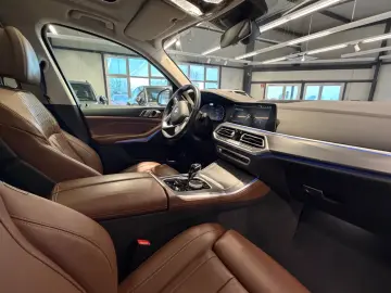 BMW X5 xDrive 45 e HUD Panorama Leder Braun