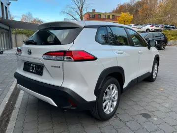 TOYOTA Corolla Cross 2.0 Hybrid