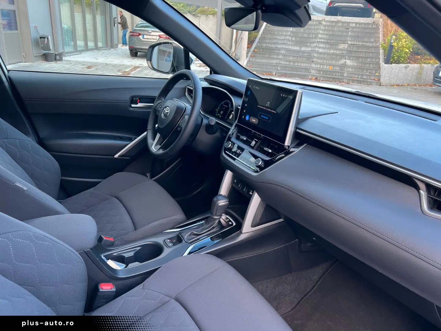 TOYOTA Corolla Cross 2.0 Hybrid