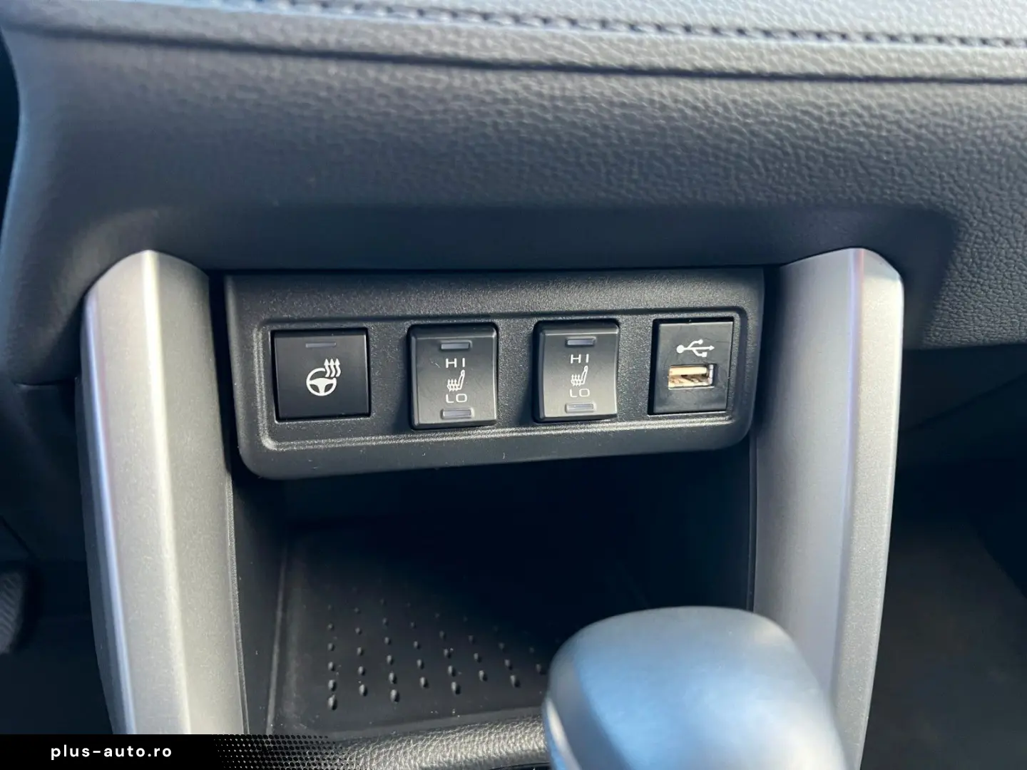 TOYOTA Corolla Cross 2.0 Hybrid