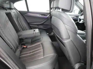 BMW 530d xDrive M Sport MHEV Aut. Laser ACC Navi AHK