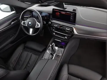 BMW 530d xDrive M Sport MHEV Aut. Laser ACC Navi AHK
