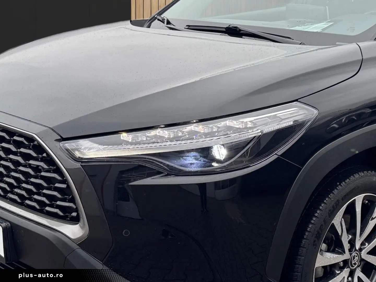 TOYOTA Corolla Cross 1.8 Comfort Hybrid