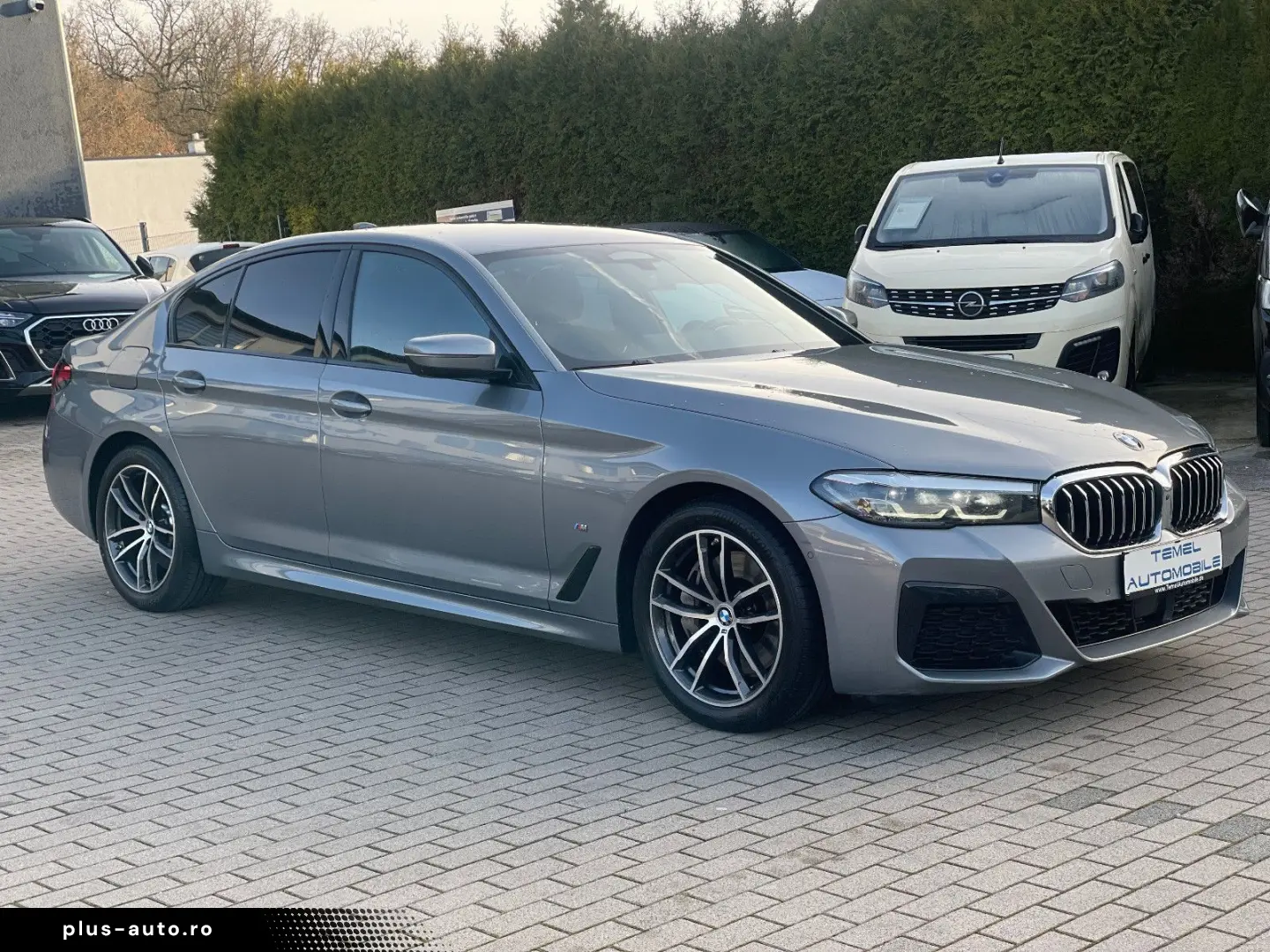 BMW 530 d xDrive M Sport 8xFach 360  Ahk Navi Leder