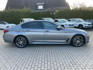 BMW 530 d xDrive M Sport 8xFach 360  Ahk Navi Leder