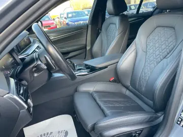 BMW 530 d xDrive M Sport 8xFach 360  Ahk Navi Leder