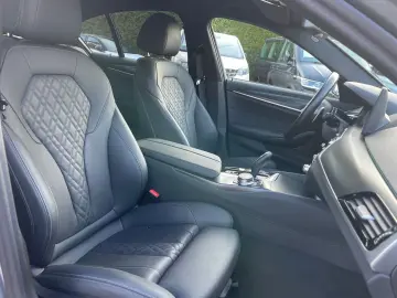 BMW 530 d xDrive M Sport 8xFach 360  Ahk Navi Leder