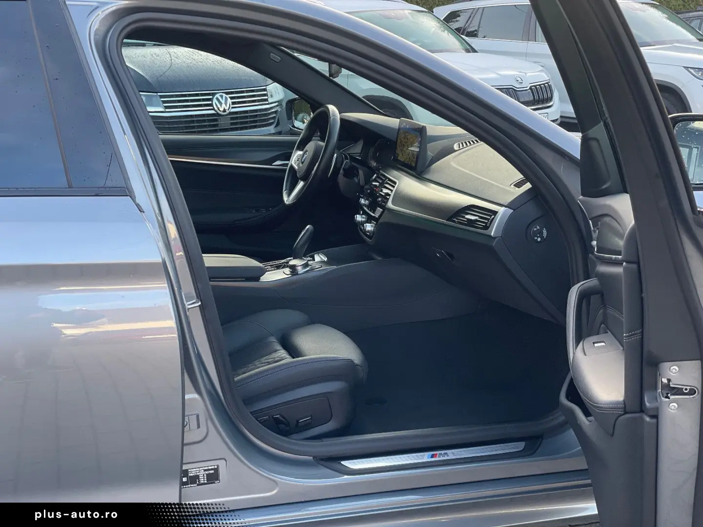 BMW 530 d xDrive M Sport 8xFach 360  Ahk Navi Leder