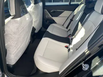 BMW M5   Pano   Bowers & Wilkins