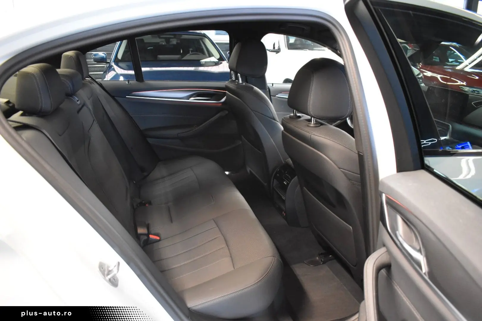 BMW 530 d xDrive M SPORT HEAD-UP LED ASSIST AHK SHZ