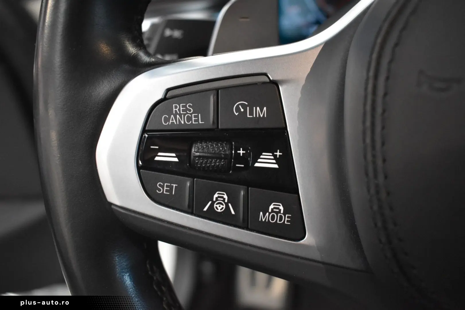 BMW 530 d xDrive M SPORT HEAD-UP LED ASSIST AHK SHZ