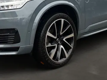 VOLVO XC90 Plus Dark Plug-In Hybrid AWD