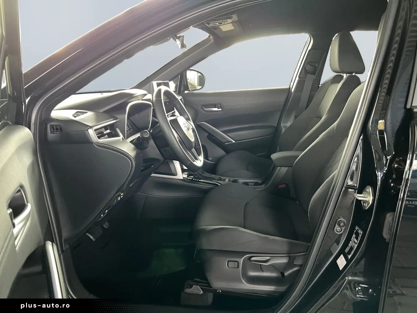 TOYOTA Corolla Cross Hybrid