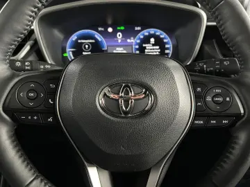 TOYOTA Corolla Cross Hybrid