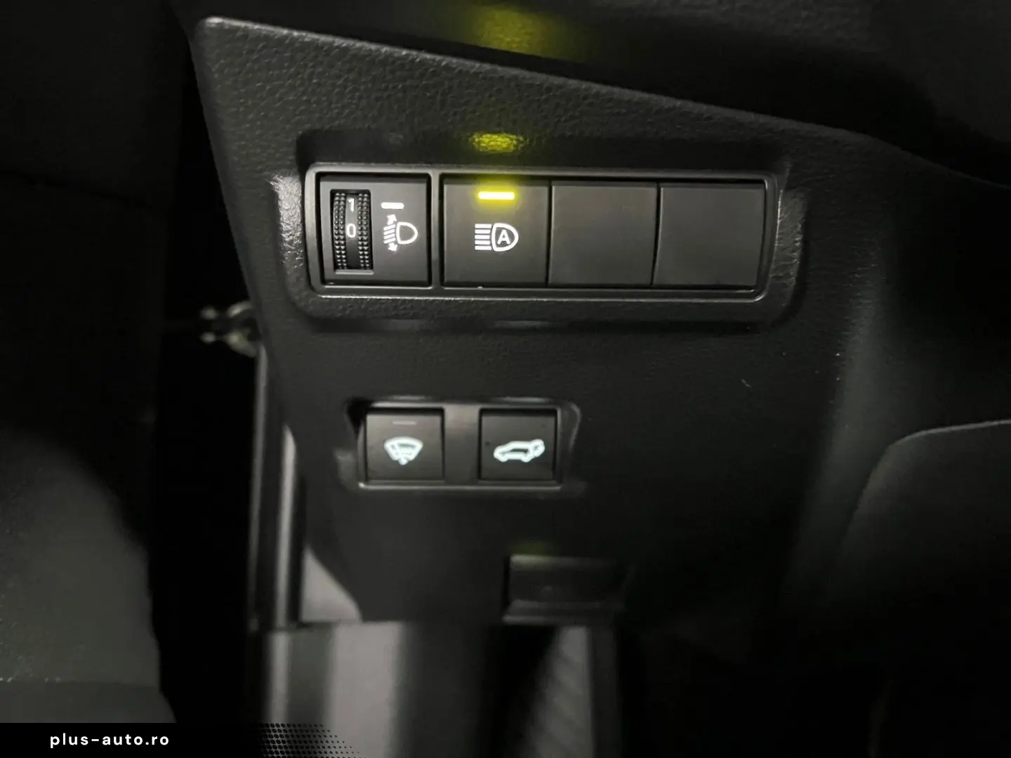 TOYOTA Corolla Cross Hybrid