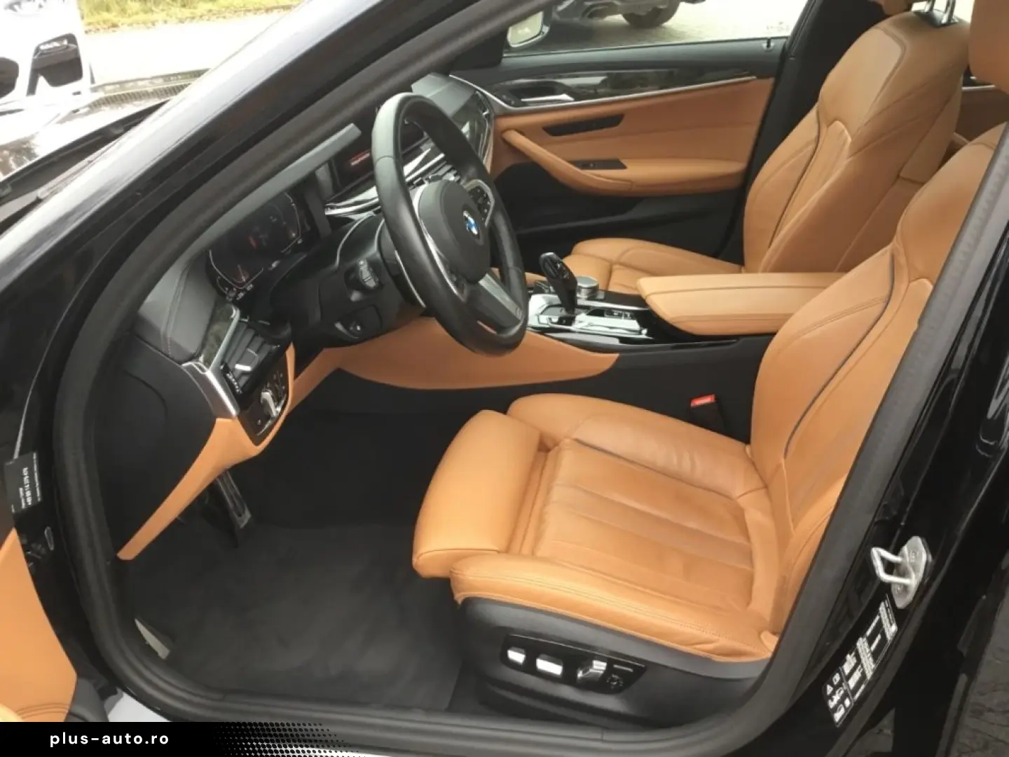 BMW 530 d xDrive Lim M-Sport HUD Navi Leder MemSitze