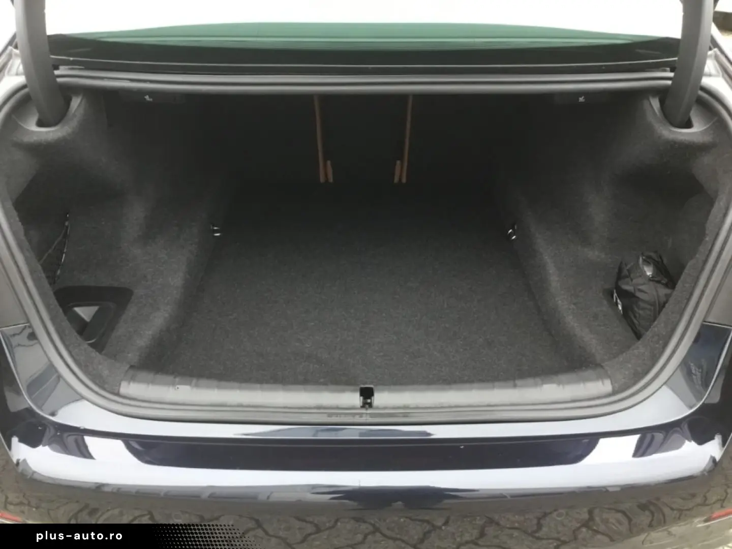 BMW 530 d xDrive Lim M-Sport HUD Navi Leder MemSitze