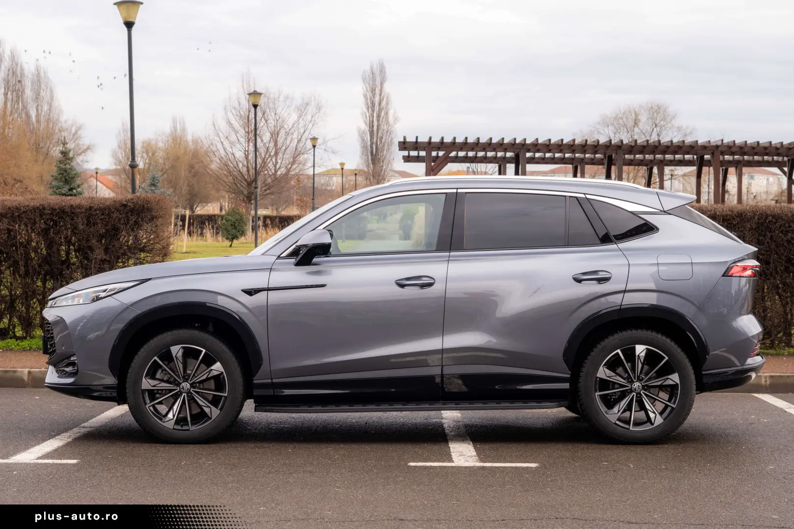 MG EHS PHEV Exclusive