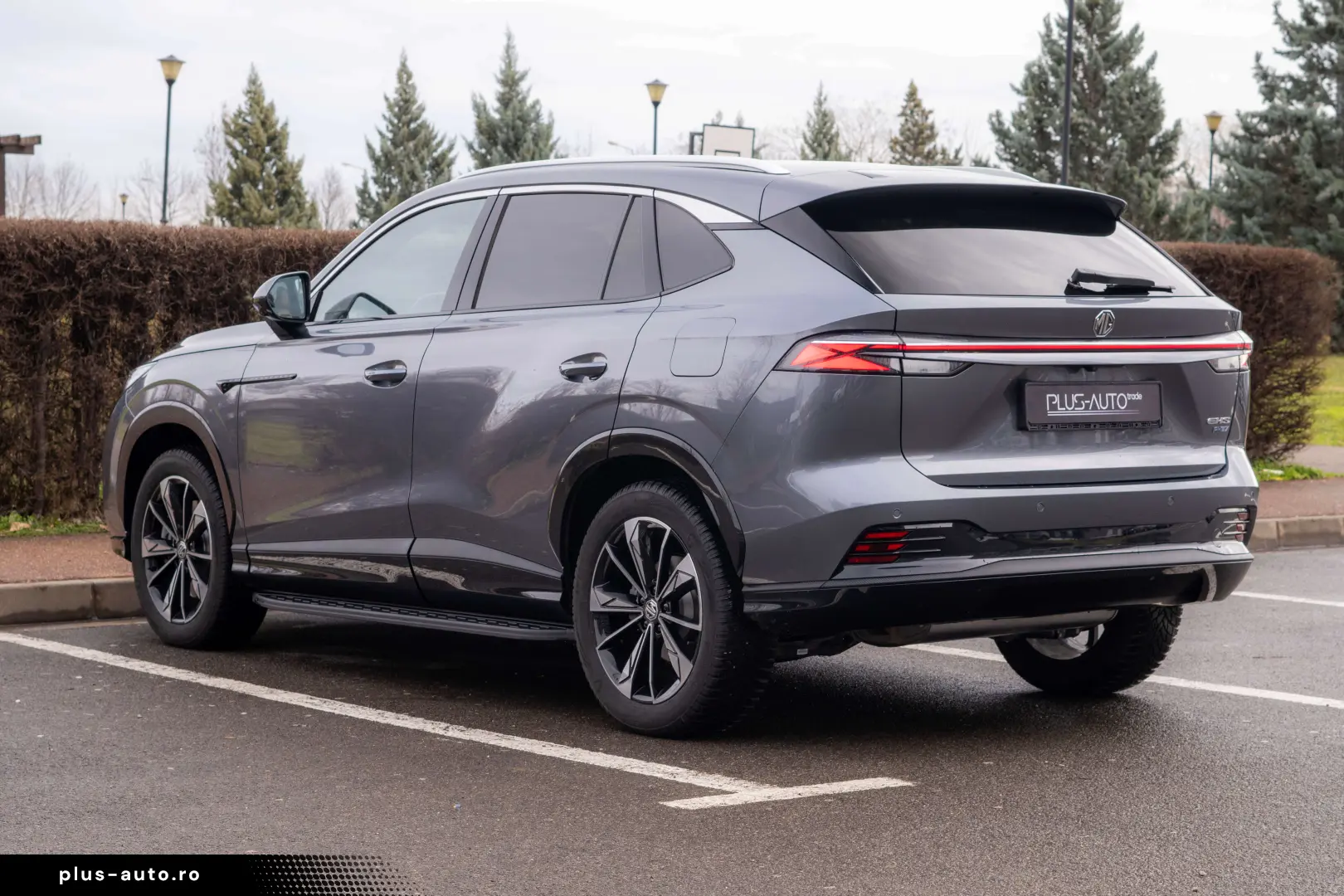 MG EHS PHEV Exclusive