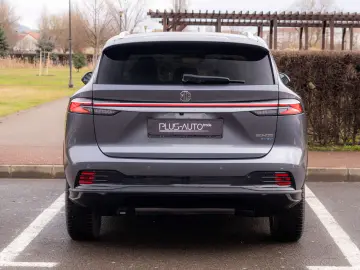 MG EHS PHEV Exclusive