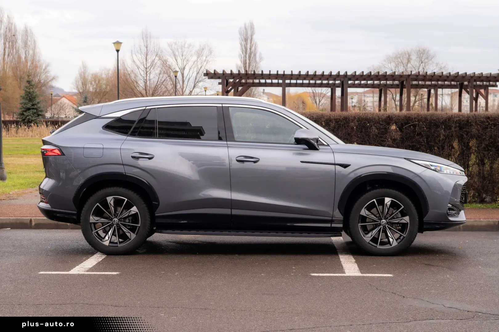 MG EHS PHEV Exclusive