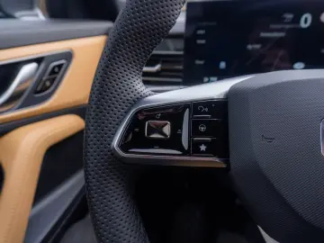 MG EHS PHEV Exclusive