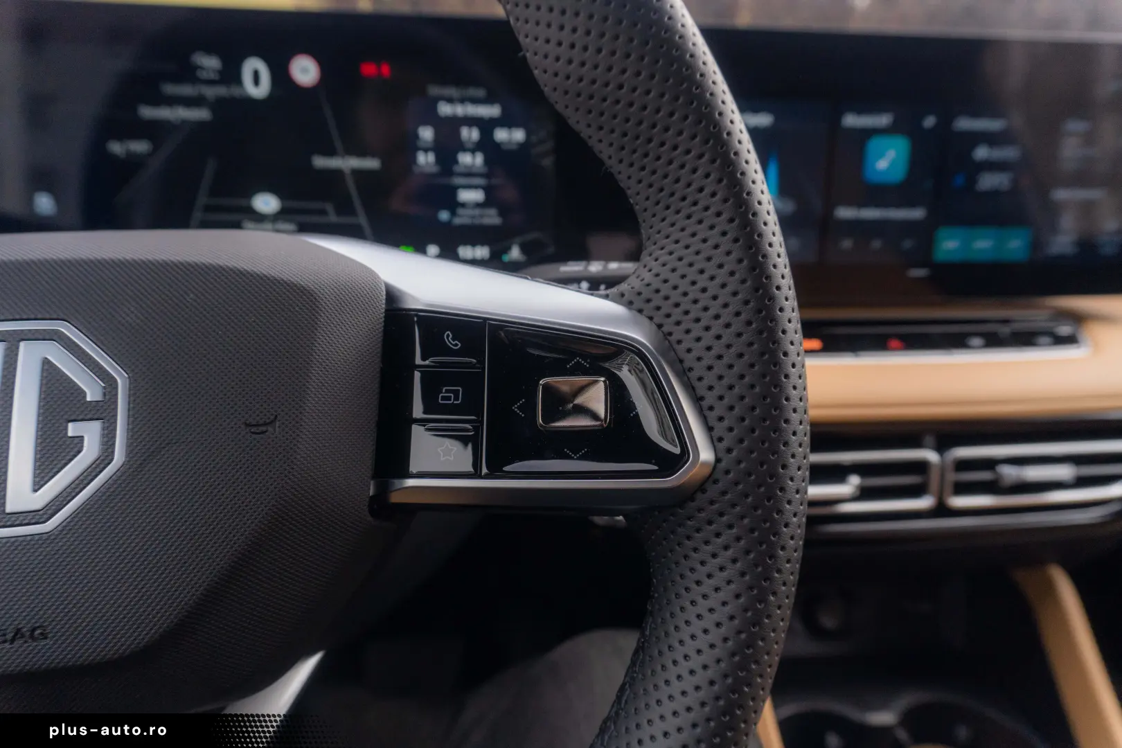 MG EHS PHEV Exclusive