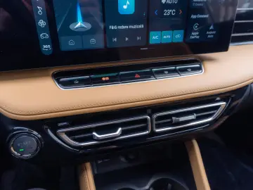 MG EHS PHEV Exclusive