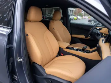 MG EHS PHEV Exclusive