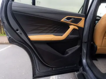 MG EHS PHEV Exclusive