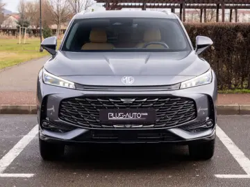 MG EHS PHEV Exclusive