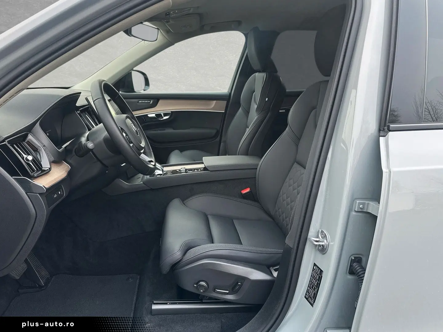 VOLVO XC90 T8 Recharge AWD Plus Dark