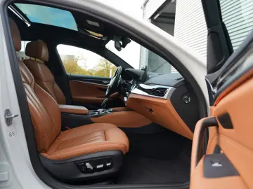 BMW 530d xDrive M Sport LASER HUD KEY