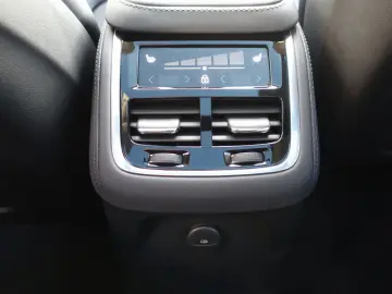 VOLVO XC90 Plus T8 AWD Plug-in Hybrid