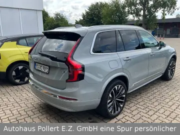 VOLVO XC90 Ultra Bright AWD