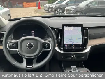 VOLVO XC90 Ultra Bright AWD