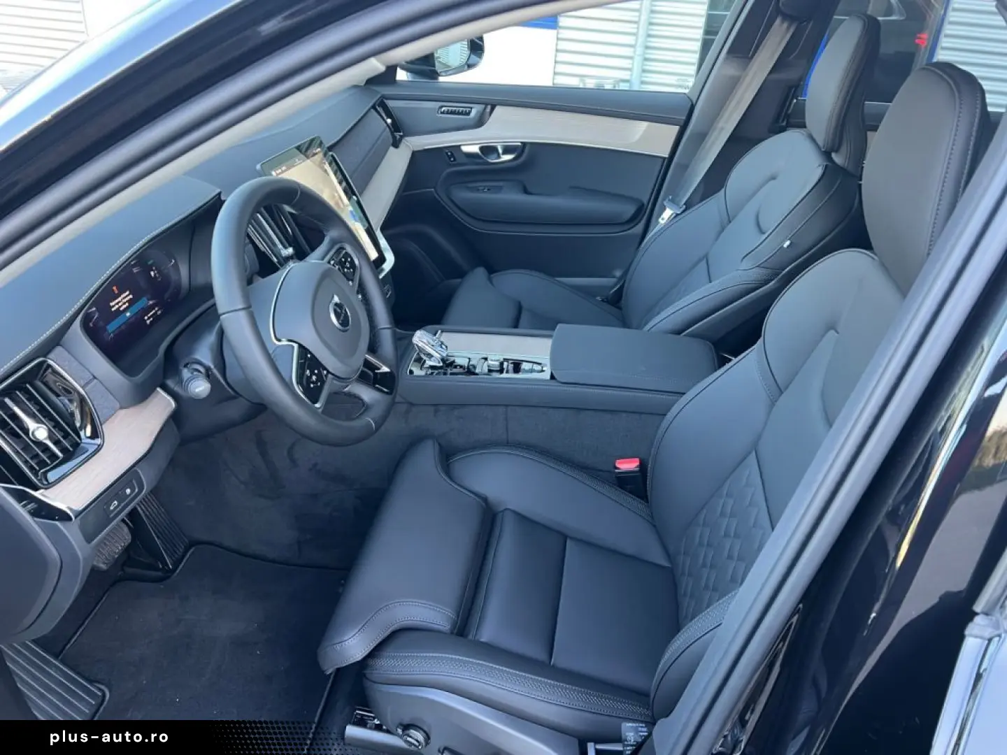 VOLVO XC90 T8 Plug-in Hybrid Plus Bright