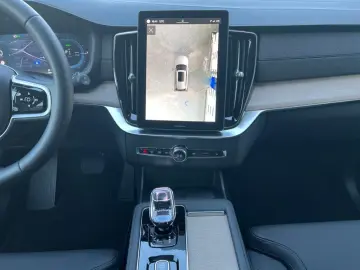 VOLVO XC90 T8 Plug-in Hybrid Plus Bright