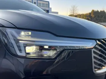 VOLVO XC90 T8 Plug-in Hybrid Plus Bright