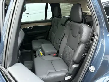 VOLVO XC90 T8 Facelift Plus Dark