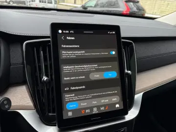 VOLVO XC90 T8 Facelift Plus Dark