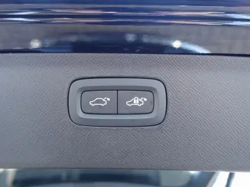 VOLVO XC90 Plus  T8 AWD Plug-in hybrid