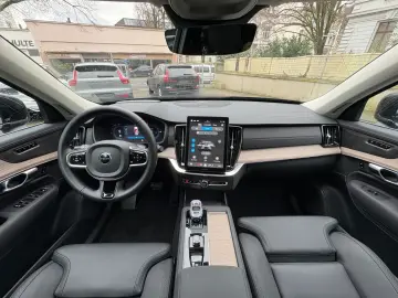 VOLVO XC90 T8 Plus Bright Facelift