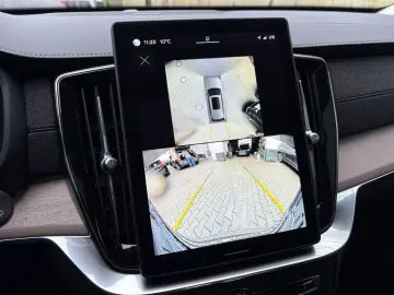 VOLVO XC90 T8 Plus Bright Facelift