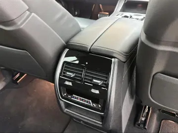 BMW X5 xDrive50e M Sport Bowers & Wilkins AHK LED