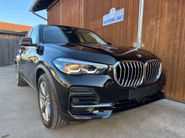 BMW X5 xDrive 45e Leder Navi Panorama AHK HUD Parkas
