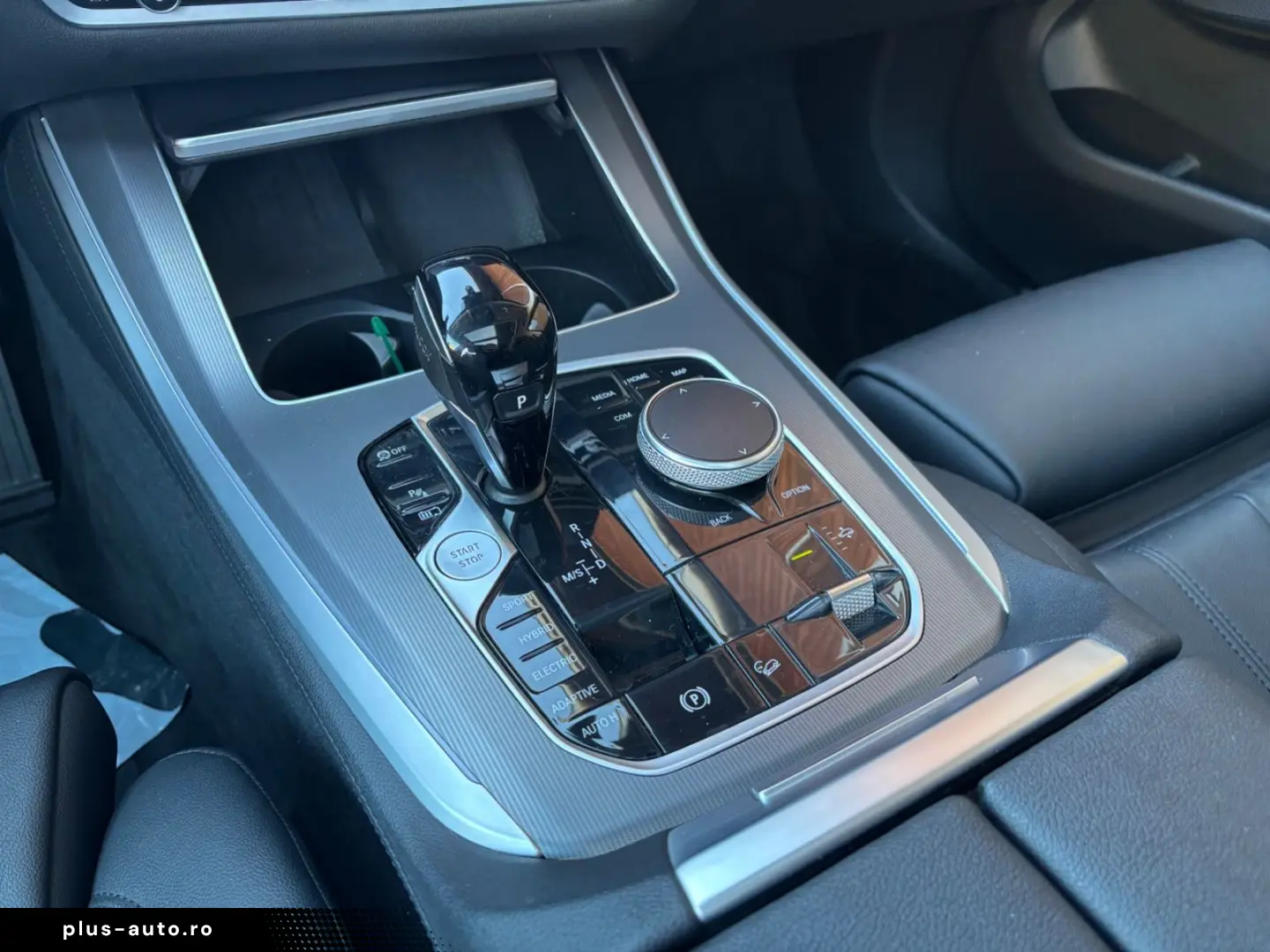 BMW X5 xDrive 45e Leder Navi Panorama AHK HUD Parkas