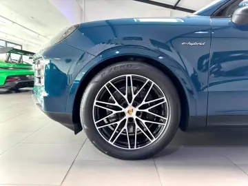 PORSCHE CAYENNE COUPE E-HYBRID