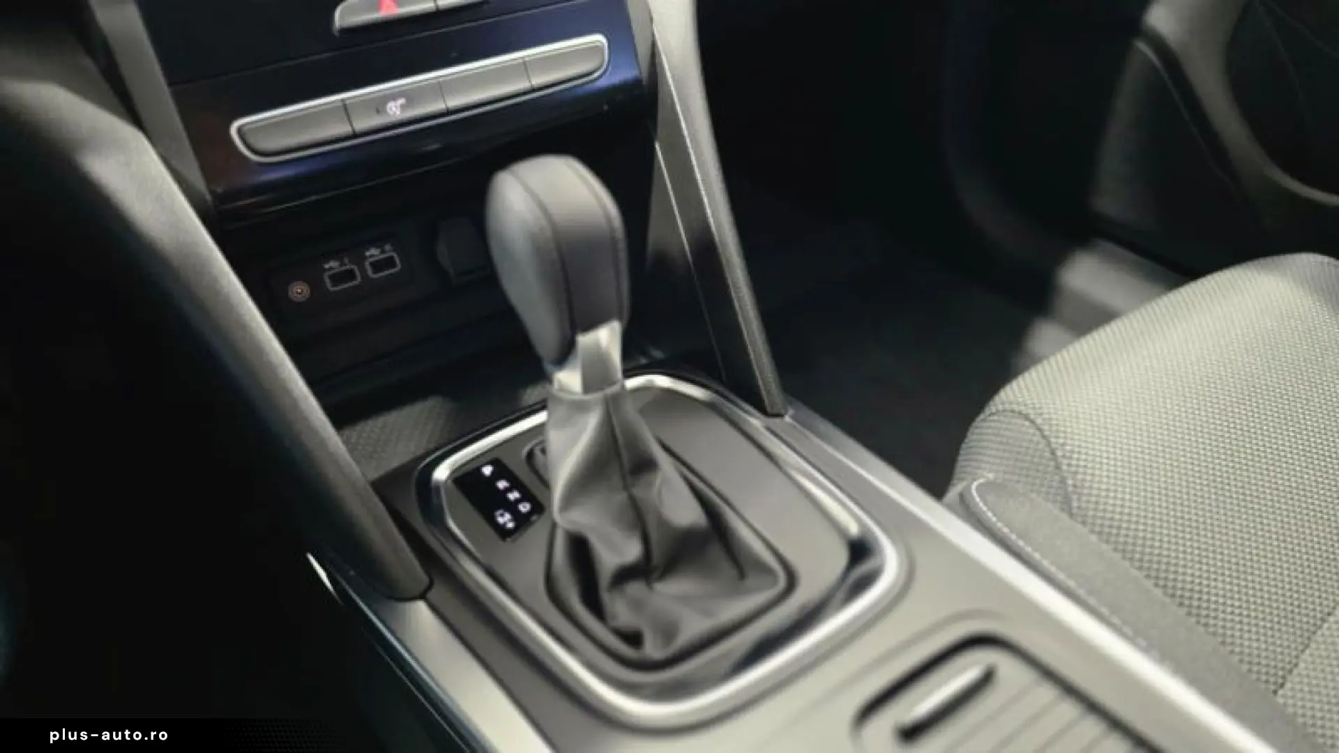 RENAULT MEGANE 1.3 TCe 140 GPF equilibre