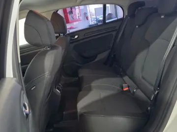 RENAULT MEGANE 1.3 TCe 140 GPF equilibre